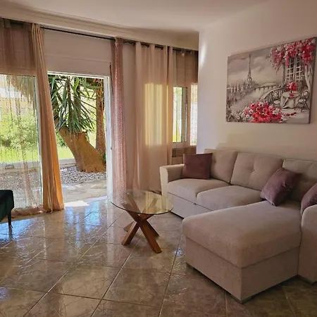 Corfu Dream House 카노니