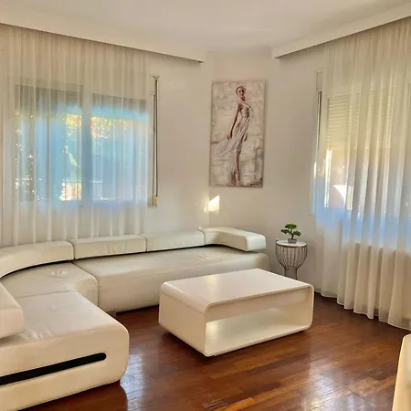 Corfu Dream House 카노니